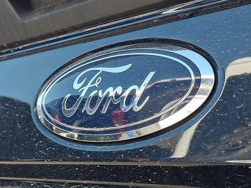 Blue 2021 Ford F-250 Lariat