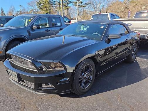 2014 Ford Mustang V6