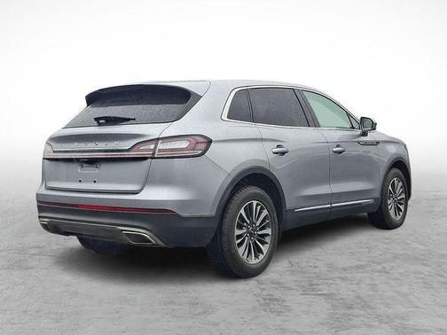 Silver Radiance Metallic Clearcoat 2023 Lincoln Nautilus Standard