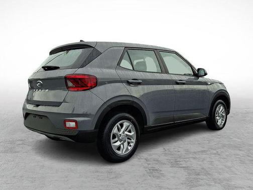 2022 Hyundai VENUE SE