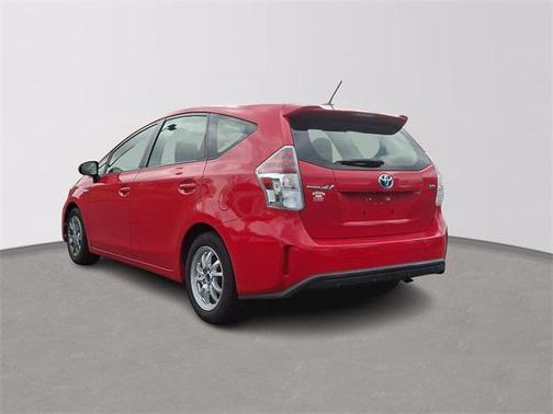 2017 Toyota Prius v Three
