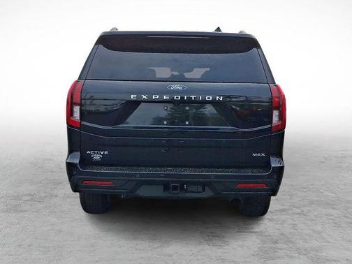 Black Metallic 2025 Ford Expedition Max Active 4x4