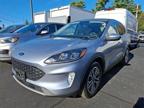 2022 Ford Escape SEL