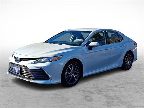 2021 Toyota Camry Hybrid XLE