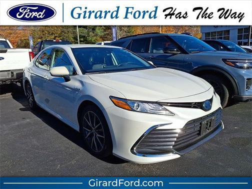 2021 Toyota Camry Hybrid XLE