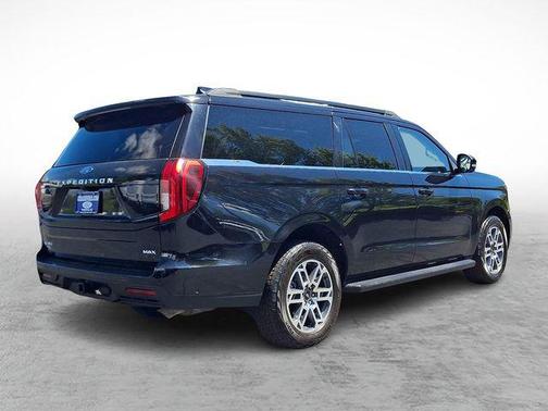 Black Metallic 2025 Ford Expedition Max Active 4x4