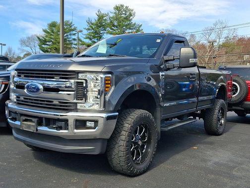 Magnetic 2019 Ford F-350 XLT