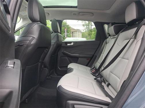 2025 Ford Escape PHEV SE