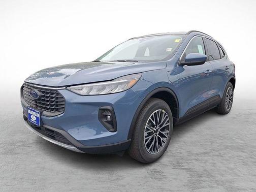 2025 Ford Escape PHEV SE