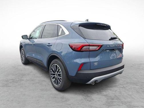 2025 Ford Escape PHEV SE