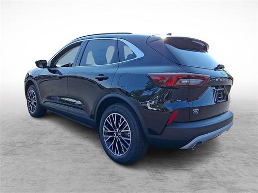 2025 Ford Escape PHEV SE