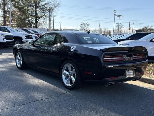 2015 Dodge Challenger R/T Plus