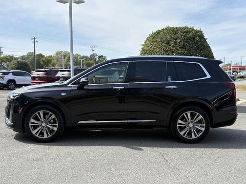 Black 2024 Cadillac XT6 Premium Luxury FWD