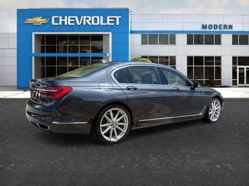 2016 BMW 750 i xDrive