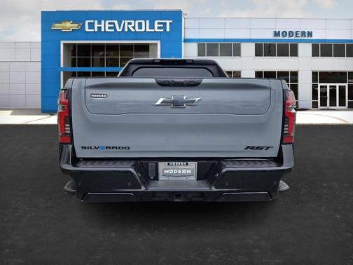 2025 Chevrolet Silverado EV RST