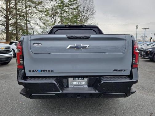 2025 Chevrolet Silverado EV RST