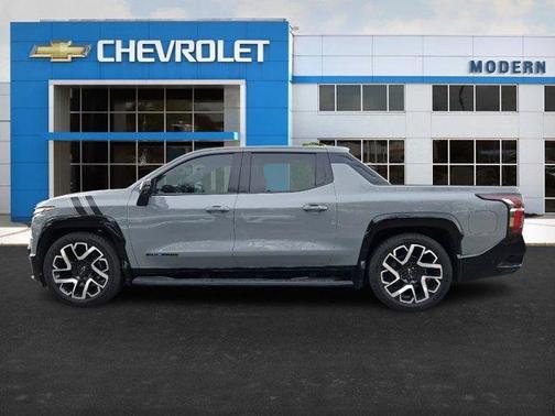 2025 Chevrolet Silverado EV RST