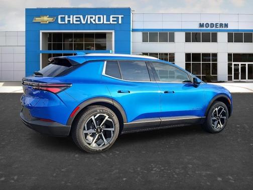 2026 Chevrolet Equinox EV LT 2