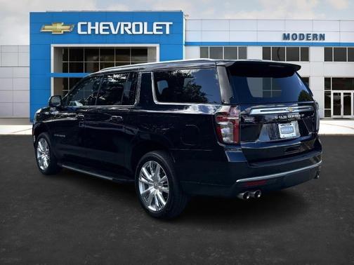 2022 Chevrolet Suburban High Country