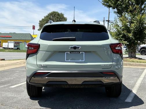 Green 2026 Chevrolet Trax ACTIV