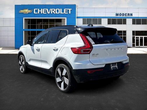 2024 Volvo XC40 Recharge Pure Electric Twin Ultimate