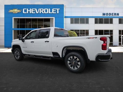 2026 Chevrolet Silverado 2500 Custom