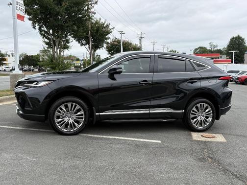 Black 2024 Toyota Venza Limited