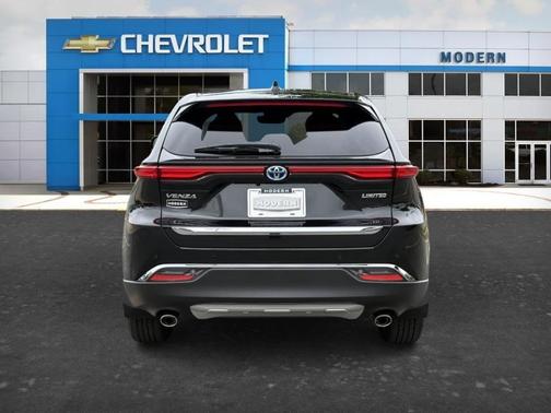 Black 2024 Toyota Venza Limited