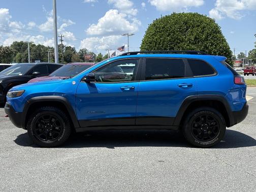 2022 Jeep Cherokee Trailhawk