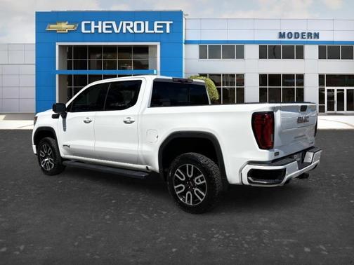White 2020 GMC Sierra 1500 AT4