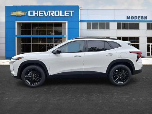 White 2026 Chevrolet Trax ACTIV