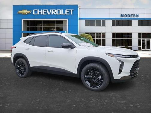 White 2026 Chevrolet Trax ACTIV