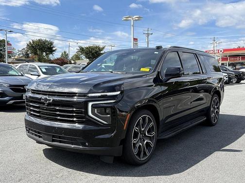 2025 Chevrolet Suburban RST