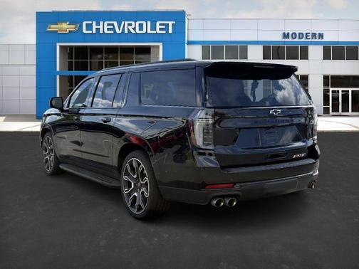 2025 Chevrolet Suburban RST