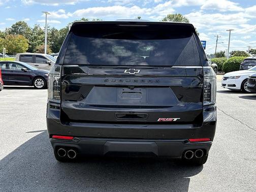 2025 Chevrolet Suburban RST