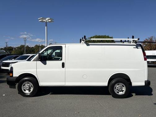 2025 Chevrolet Express 2500 Work Van