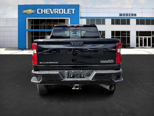 2022 Chevrolet Silverado 2500 High Country