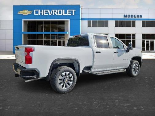 White 2026 Chevrolet Silverado 2500 Custom