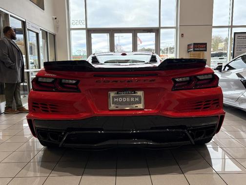 2025 Chevrolet Corvette E-Ray