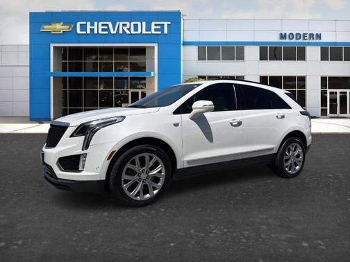 White 2021 Cadillac XT5 Sport