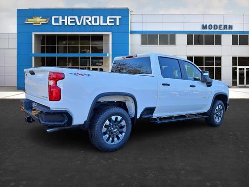 2026 Chevrolet Silverado 2500 Custom