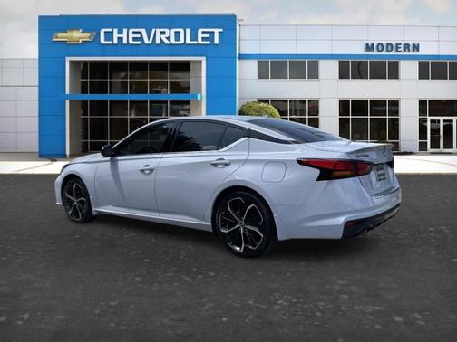 Gray Sky Pearl 2023 Nissan Altima 2.5 SR