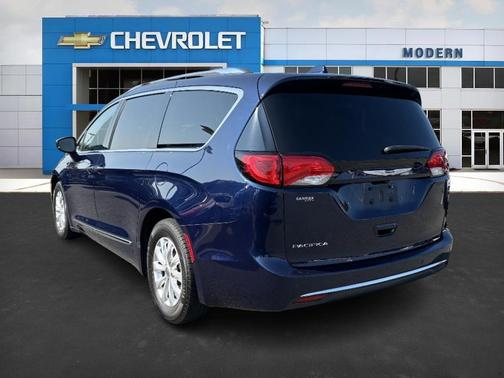 2018 Chrysler Pacifica Touring-L