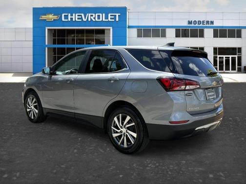 Gray 2024 Chevrolet Equinox LT