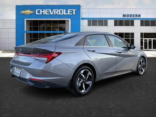 2023 Hyundai ELANTRA Limited