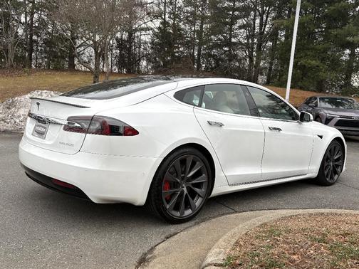2020 Tesla Model S Performance