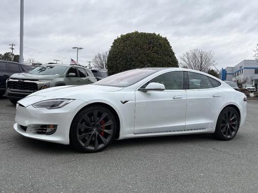 2020 Tesla Model S Performance