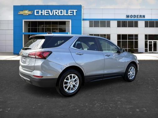 Gray 2024 Chevrolet Equinox LT