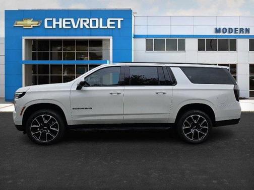 2025 Chevrolet Suburban RST