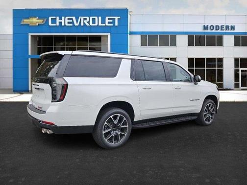 2025 Chevrolet Suburban RST